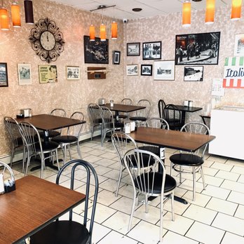 Boiano Bakery - Space: (Not Sure If U Can Sit[?] ) - Bakeries Near Me - Mamaroneck, New York