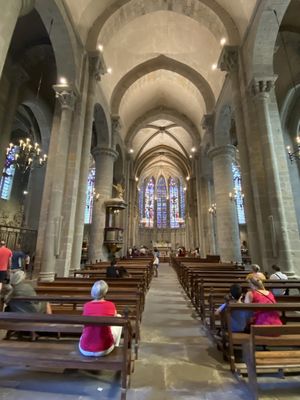 Basilique Saint Nazaire by null