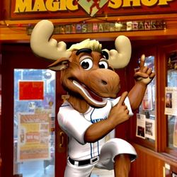Market Magic & Novelty Shop - Da Moose found The Magic Shop @ Pike Place Market