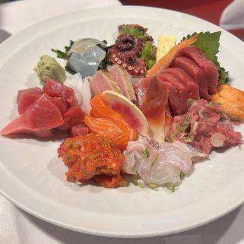 Sushi Gen - Sashimi Deluxe - Sushi Bars Near Me - Los Angeles, California Sushi Gen - Sashimi Deluxe - Sushi Bars Near Me - Los Angeles, California