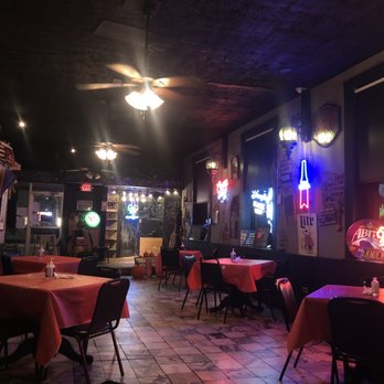 R Landry's - Seating area - Cajun/Creole Near Me - Van Buren, Arkansas R Landry's - Seating area - Cajun/Creole Near Me - Van Buren, Arkansas