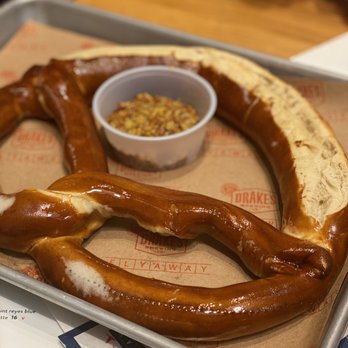 Drake’s Flyaway - pretzel - Pizza Near Me - San Francisco, California
