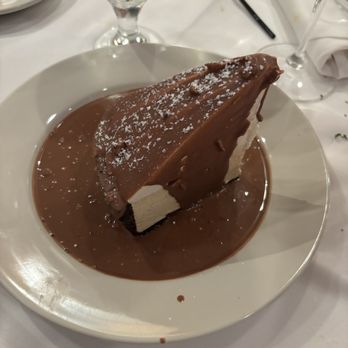 Rothschild's - Oreo ice cream pie - Italian Near Me - Corona Del Mar, California