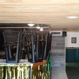 4pm. Bar seating "opens" at 2pm 4pm. Bar seating "opens" at 2pm