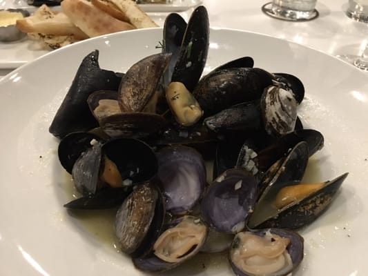 Fanny Bay Oyster Bar & Shellfish Market by null