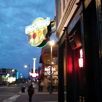 Beale Street - Local Flavor Near Me - Memphis, Tennessee Beale Street - Local Flavor Near Me - Memphis, Tennessee