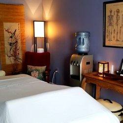 Lisa Zamora, LMT - Bellevue Bodyworks - Massage Room