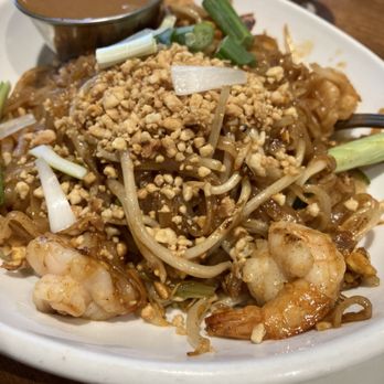 Ta Ra Rin Thai Cuisine - Shrimp Pad Thai - Thai Near Me - Eugene, Oregon Ta Ra Rin Thai Cuisine - Shrimp Pad Thai - Thai Near Me - Eugene, Oregon