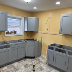 Neils Construction - Installation of kitchen cabinets