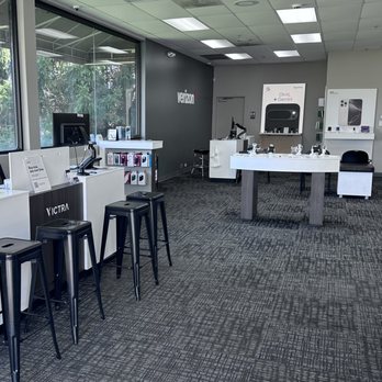 Verizon - Mobile Phones Near Me - Manhattan, Kansas Verizon - Mobile Phones Near Me - Manhattan, Kansas