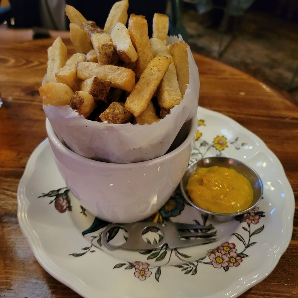 The Queen And Beaver Public House