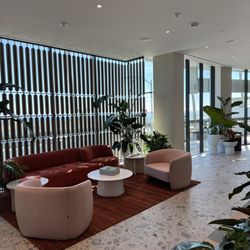 Equinox Pacific Palisades - First floor lounge off reception