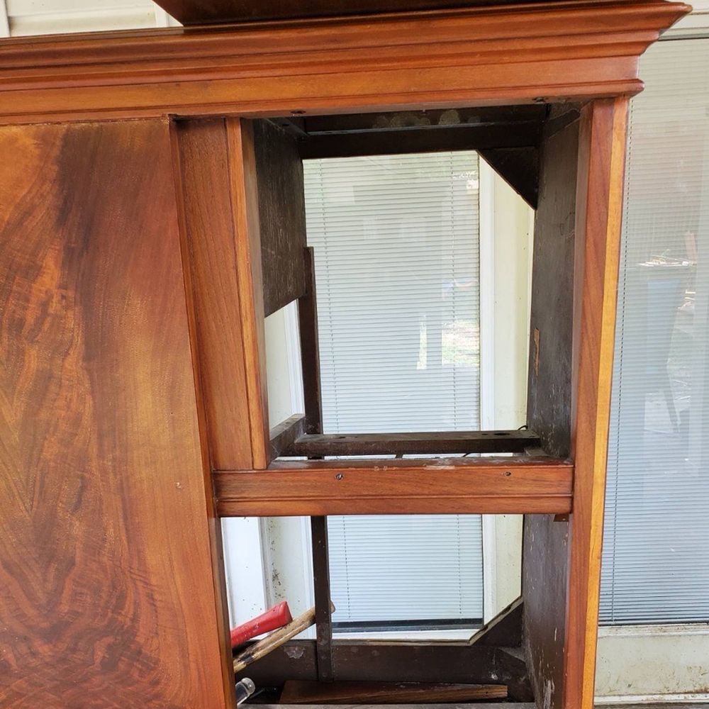 DFW Handy Friend Services - Doors were glued shut - Handyman Near Me - Arlington, Texas