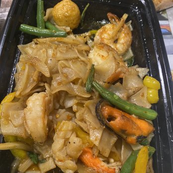 Pikpon Thai - N3. Spicy Drunken Noodle - Thai Near Me - Sicklerville, New Jersey Pikpon Thai - N3. Spicy Drunken Noodle - Thai Near Me - Sicklerville, New Jersey