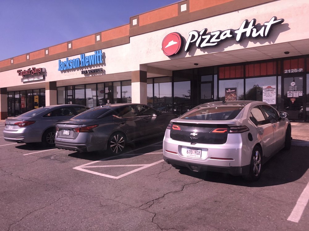 PIZZA HUT Updated August 2024 2126 N 1st St, Jacksonville, Arkansas