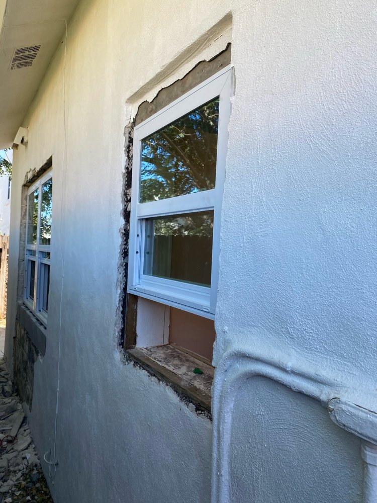 Slide of Paredes Mobile Services