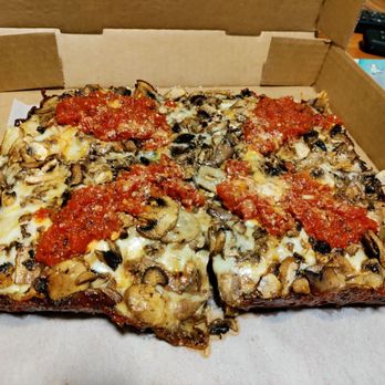 Mozzarella di Bufala - Detroit Style Pizza with Mushrooms - Pizza Near Me - San Francisco, California Mozzarella di Bufala - Detroit Style Pizza with Mushrooms - Pizza Near Me - San Francisco, California