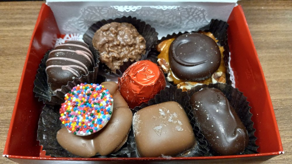 CHOCOLATE SMILES CANDY FACTORY & GIFT SHOPPE - Updated November 2025 ...
