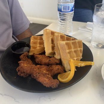 Oak Leaf Cafe - Chicken and Waffles - Breakfast & Brunch Near Me - Granite Bay, California Oak Leaf Cafe - Chicken and Waffles - Breakfast & Brunch Near Me - Granite Bay, California