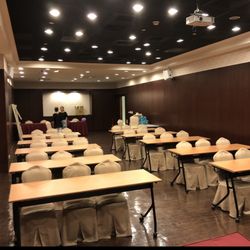 Demi Permanent Makeup - Classroom
