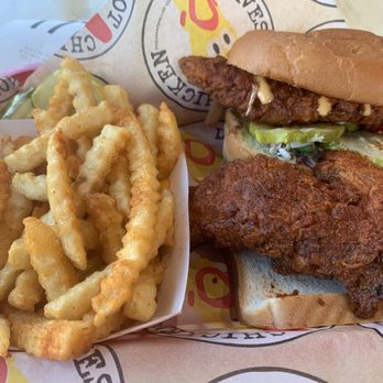 DAVE’S HOT CHICKEN - Updated April 2025 - 143 Photos & 141 Reviews ...
