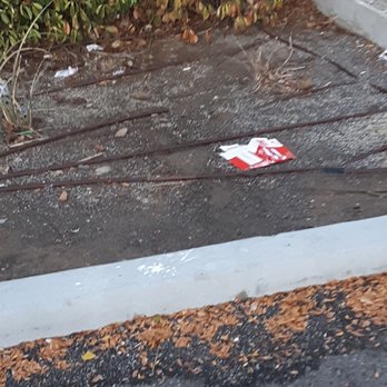 7-Eleven - 7 Eleven in dire need of SERIOUS CLEAN UP!! - Convenience Stores Near Me - Murrieta, California