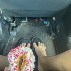 Dunkin' - Donut mangled