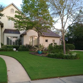 The Fertilizer Guy - Emerald Green Bermuda lawn! - Lawn Services Near Me - College Station, Texas The Fertilizer Guy - Emerald Green Bermuda lawn! - Lawn Services Near Me - College Station, Texas