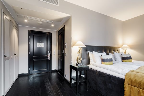 Hotel F6 by null