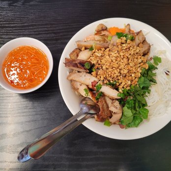 Pho 75-2 Oriental Restaurant - Vietnamese Near Me - Fresno, California