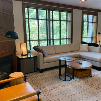 Four Seasons Resort - King Suite Family Room - Hotels Near Me - Squamish, British Columbia