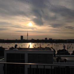 Campari Dachterrasse - Toller Ausblick von der Campari-Lounge über die Alster.