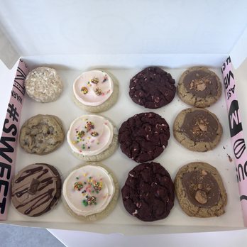 Crumbl - East Memphis - Strawberry limeade, Rice Krispie, Butterfinger, Red velvet, tootsie roll - Bakeries Near Me - Memphis, Tennessee