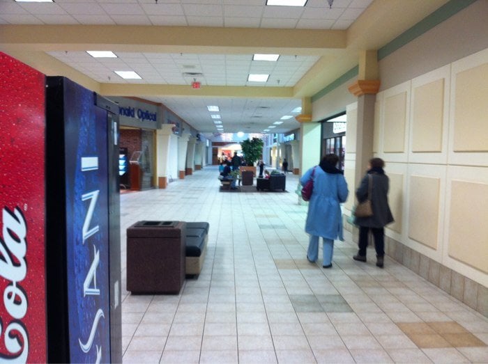 Sycamore Mall Shopping Center Image