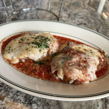 DeNuccis - Chicken parm!! So crispy and delicious! - New American Near Me - Lincoln Park, Illinois