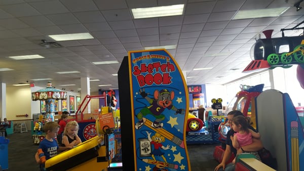 CHUCK E. CHEESE - Updated August 2025 - 21 Photos - 2021 North Highland