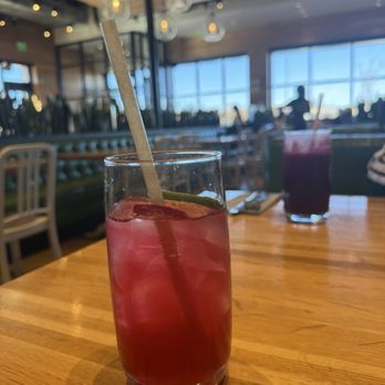 True Food Kitchen - New American Near Me - Oakbrook, Illinois