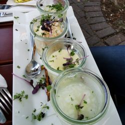 Apfelwein-Föhl - Dreierlei Käse (Zwiebeln im Glas extra)