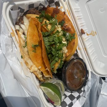 Narcos Tacos - a plastic container filled with food - Mexican Near Me - Scarborough, Ontario Narcos Tacos - a plastic container filled with food - Mexican Near Me - Scarborough, Ontario