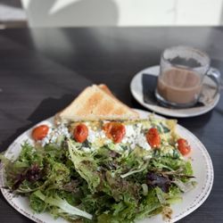 Billy's Downtown Diner - Easton - "Vegan" Esque Omelette with a chai tea, very good!