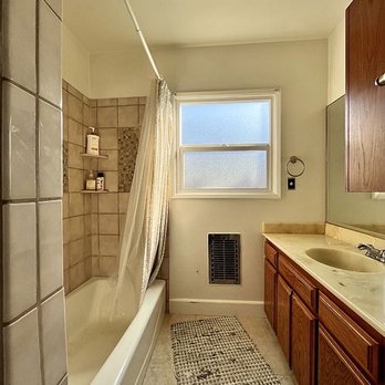 Built Renovation - Guest bath before. - Plumbing Near Me