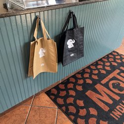Motu Indian Kitchen - Totes