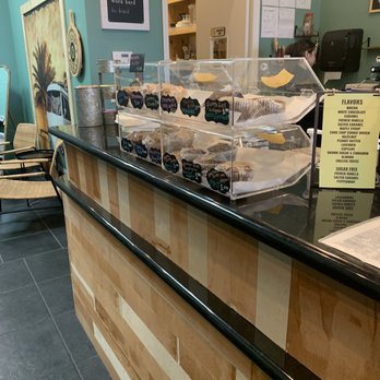 Coffee Grind - Pastry case - Coffee & Tea Near Me - Port St. Lucie, Florida Coffee Grind - Pastry case - Coffee & Tea Near Me - Port St. Lucie, Florida