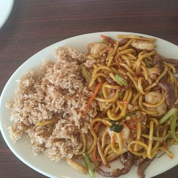 Panda Delite - House Lo Mein - Chinese Near Me - Arlington, Texas