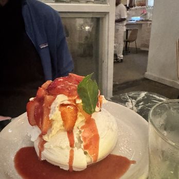 Great White - Pavlova. Yum. - Cafes Near Me - Los Angeles, California Great White - Pavlova. Yum. - Cafes Near Me - Los Angeles, California