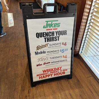 Jakes Burgers and Beer - Happy hour specials - Burgers Near Me - Flower Mound, Texas