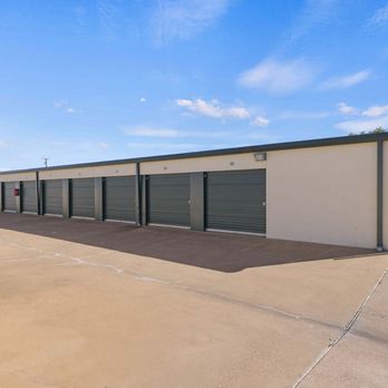 FreeUp Storage Terrell - Self Storage Near Me - Terrell, Texas