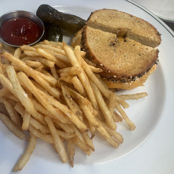 Sadelle's Coconut Grove - Tuna Melt - Breakfast & Brunch Near Me - Miami, Florida Sadelle's Coconut Grove - Tuna Melt - Breakfast & Brunch Near Me - Miami, Florida