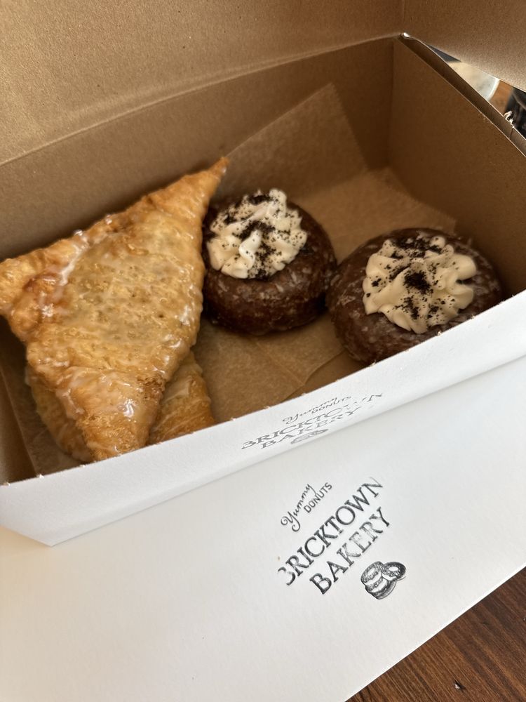 Bricktown Bakery Logo