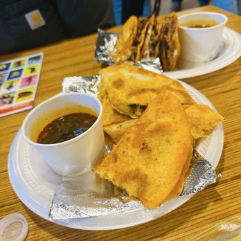 Trompo RRey - Birria quesadilla - Tacos Near Me - Dallas, Texas Trompo RRey - Birria quesadilla - Tacos Near Me - Dallas, Texas